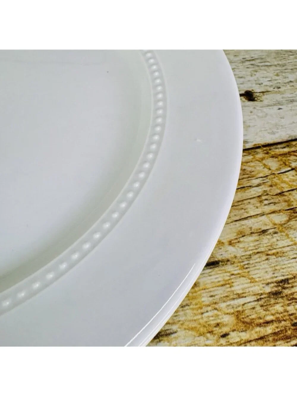 Threshold Target BEADED WHITE Embossed Beaded Band Procelain Dinner Plates Set 2
